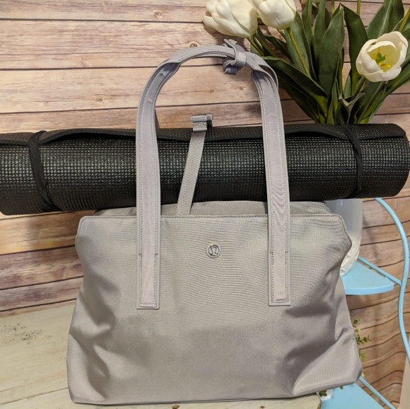 lululemon athletica | Bags | Nwot 